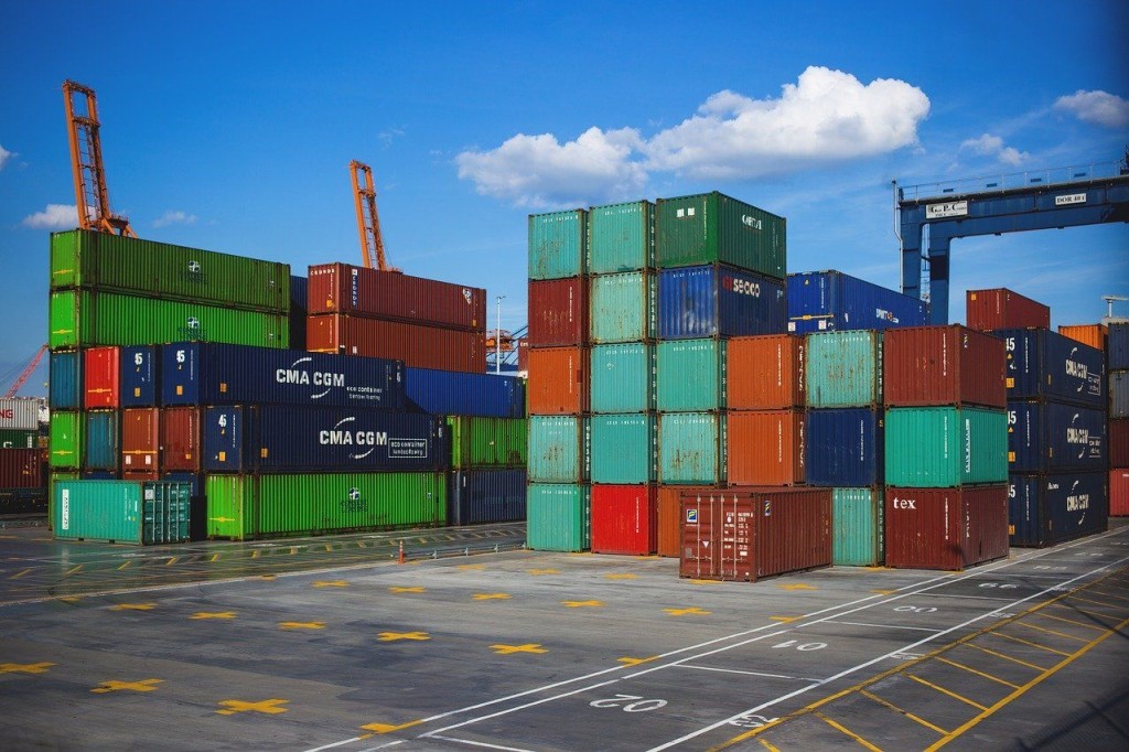 Transporte de contenedores vía marítima